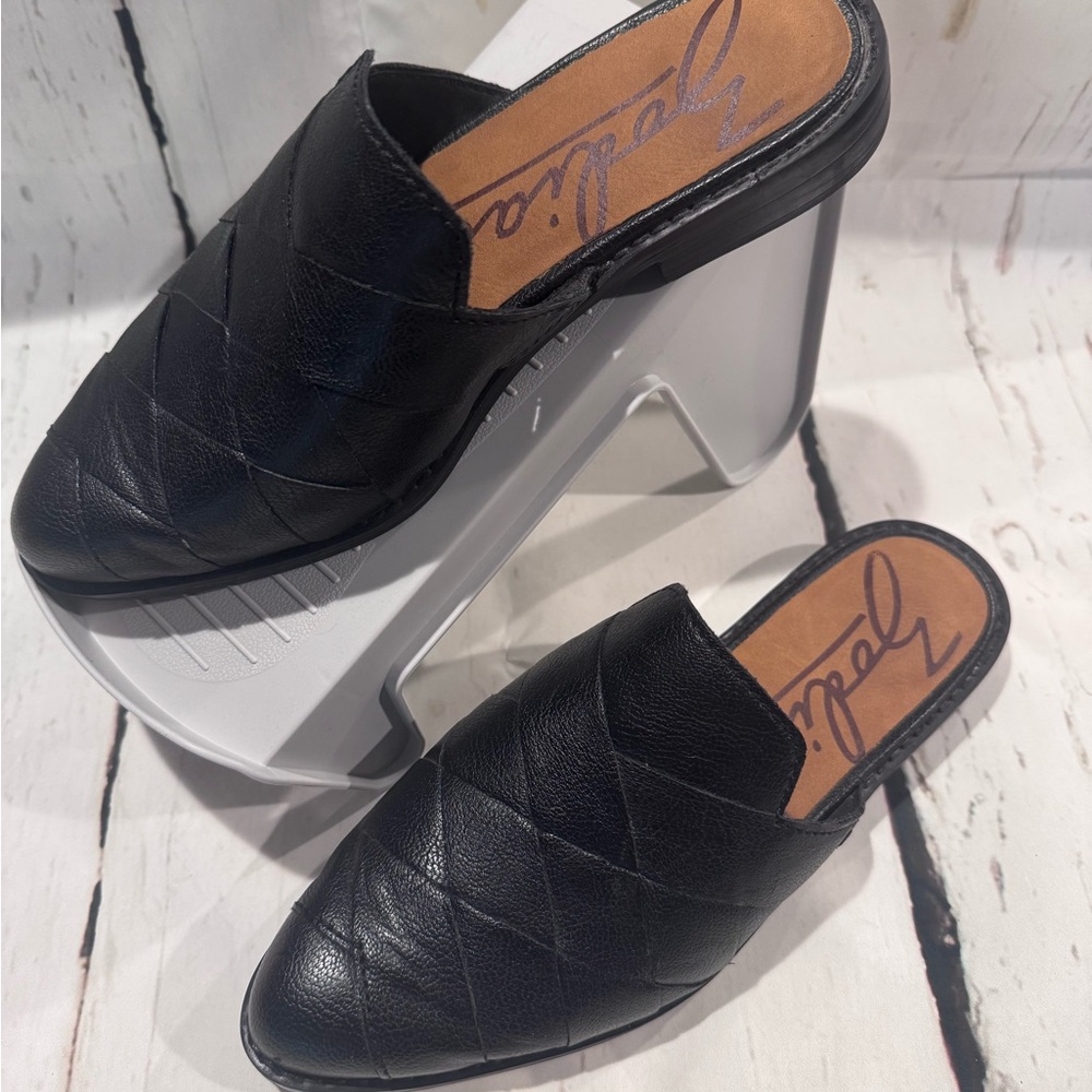 Zodiac Black Quilted Mules - never worn